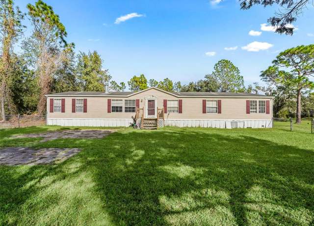 Property at 1151 Emma Ln, Leesburg, FL 34748, 4 beds, 2 baths