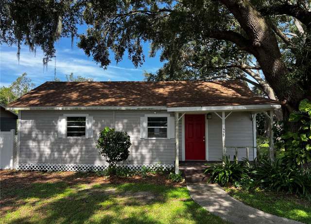 Property at 495 Fern Ave, Tavares, FL 32778, 3 beds, 3 baths