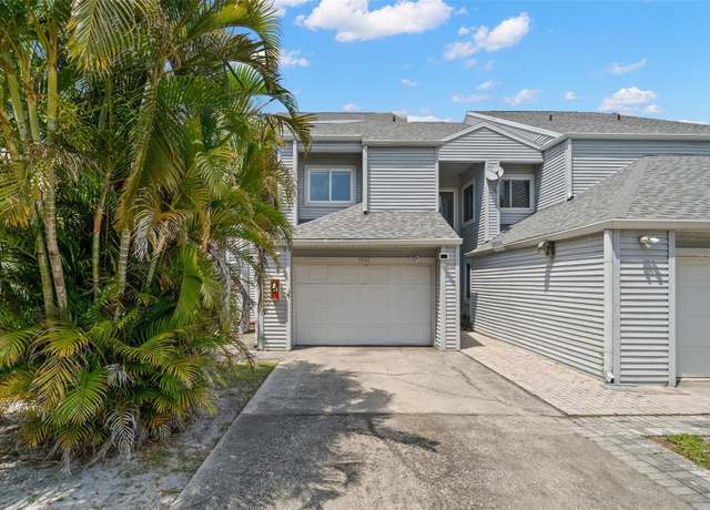 Property at 9727 Tiffany Oaks Ln, Tampa, FL 33612, 2 beds, 2.5 baths