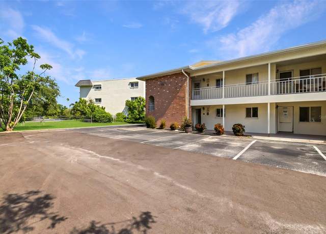 Property at 4480 Overlook Dr NE #20, St Petersburg, FL 33703, 2 beds, 2 baths
