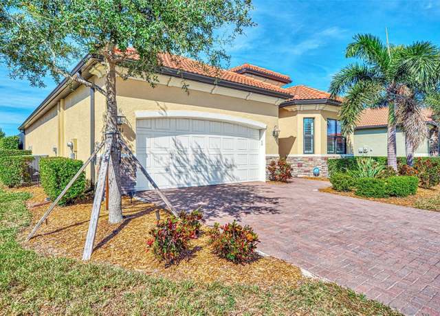 Property at 24181 Gallberry Dr, Venice, FL 34293, 3 beds, 2 baths
