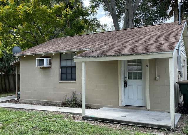 Property at 30 Lakeside Ave, Umatilla, FL 32784, 3 beds, 3 baths