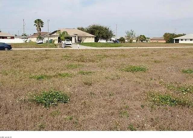 Property at 2201 NE 10th Pl, Cape Coral, FL 33909