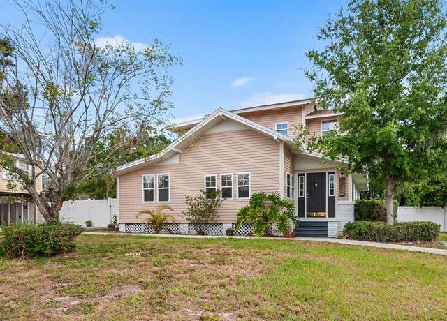 Property at 102 Deen Blvd, Auburndale, FL 33823, 4 beds, 2.5 baths