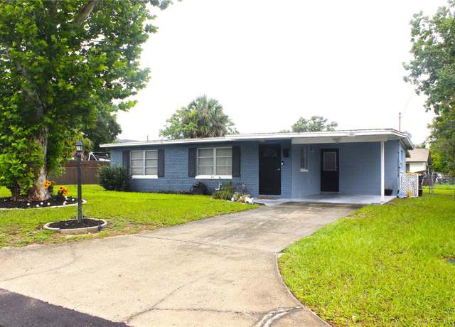 Property at 5 Moonlight Ln, Winter Haven, FL 33884, 2 beds, 2 baths