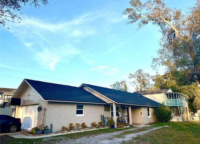 Property at 236 Plaza Oval, Casselberry, FL 32707, 4 beds, 2 baths