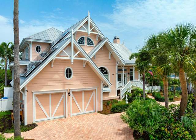 Property at 512 77th St, Holmes Beach, FL 34217, 3 beds, 3 baths