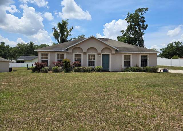 Property at 4460 SW 44th St, Ocala, FL 34474, 4 beds, 2 baths