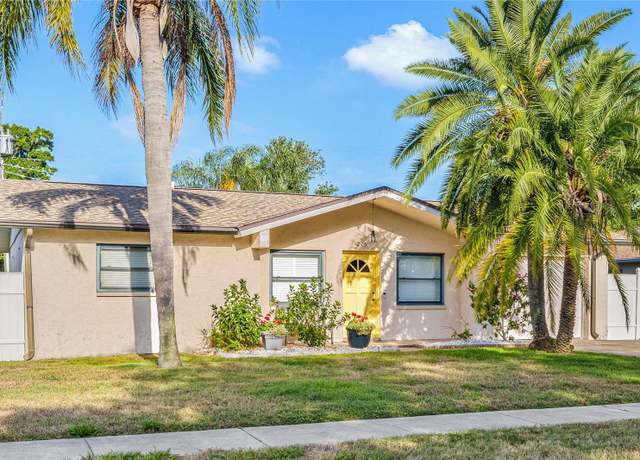 Property at 715 Charlotte Ave, Tarpon Springs, FL 34689, 2 beds, 2 baths