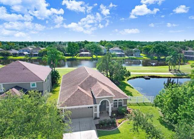 Property at 19301 Seacove Dr, Lutz, FL 33558, 3 beds, 2 baths