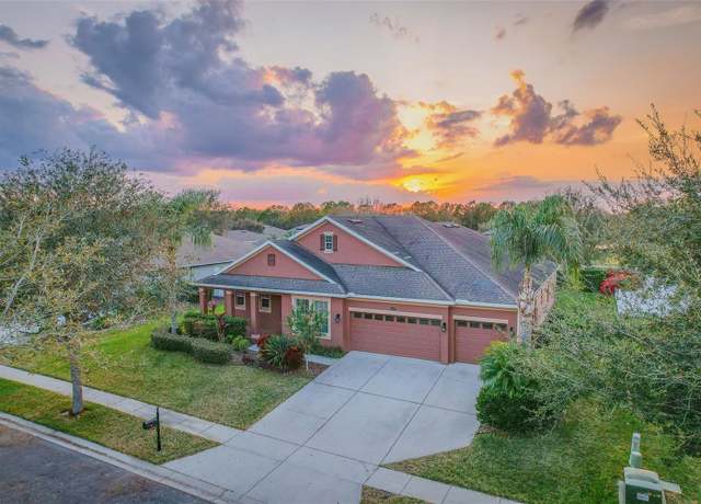 Property at 169 Magneta Loop, Auburndale, FL 33823, 4 beds, 3 baths