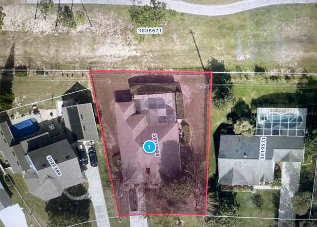 Property at 14101 Vista Del Lago Blvd, Clermont, FL 34711, 4 beds, 2 baths