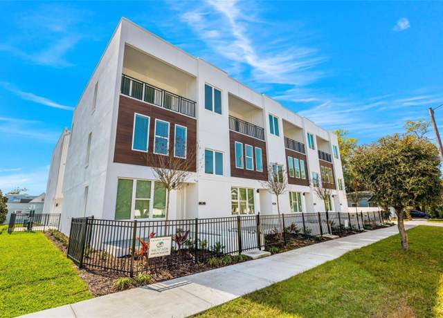 Property at 121 E Warren Ave #1, Tampa, FL 33602, 3 beds, 3.5 baths