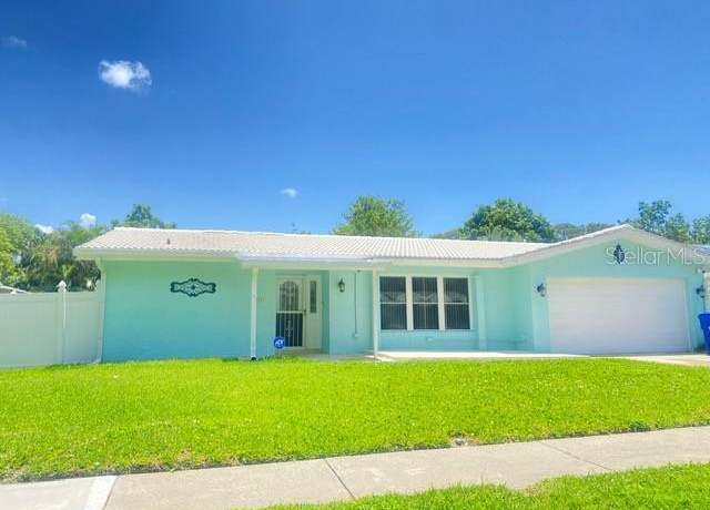 Property at 1271 Overcash Dr, Dunedin, FL 34698, 2 beds, 2 baths