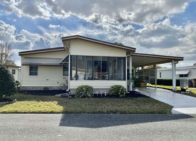 Property at 133 Hibiscus Way, Leesburg, FL 34748, 2 beds, 2 baths