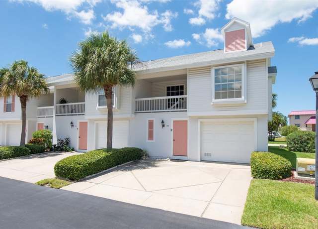 Property at 158 Sun Isle Cir, Treasure Island, FL 33706, 2 beds, 2 baths