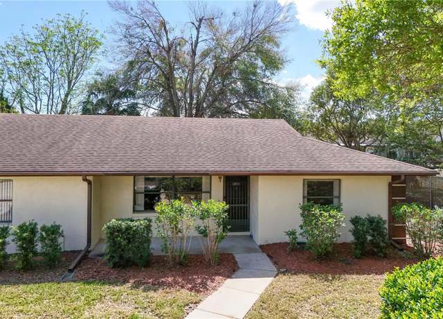 Property at 12418 Clubhouse Ct, Tavares, FL 32778, 2 beds, 2 baths