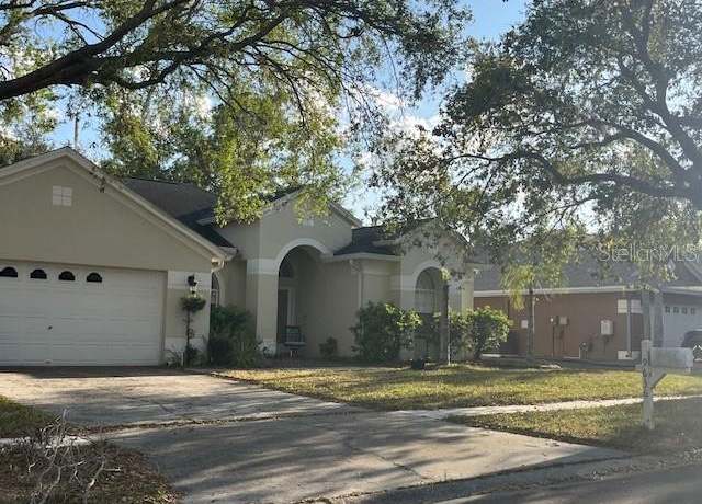 Property at 9636 Greenbank Dr, Riverview, FL 33569, 4 beds, 2 baths