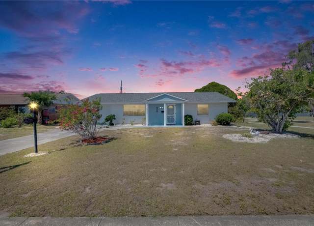Property at 1112 Cherry Hills Dr, Sun City Center, FL 33573, 2 beds, 2 baths