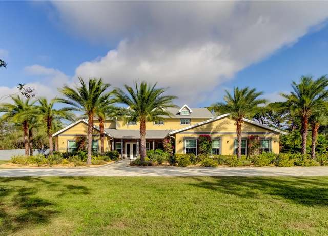 Property at 2420 Kent Pl, Clearwater, FL 33764, 8 beds, 5 baths