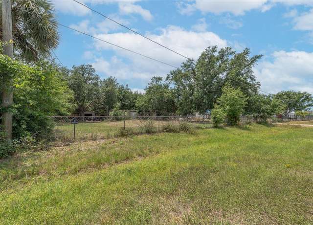Property at 12009 Glenshire Dr, Riverview, FL 33579, 2 beds, 1 bath