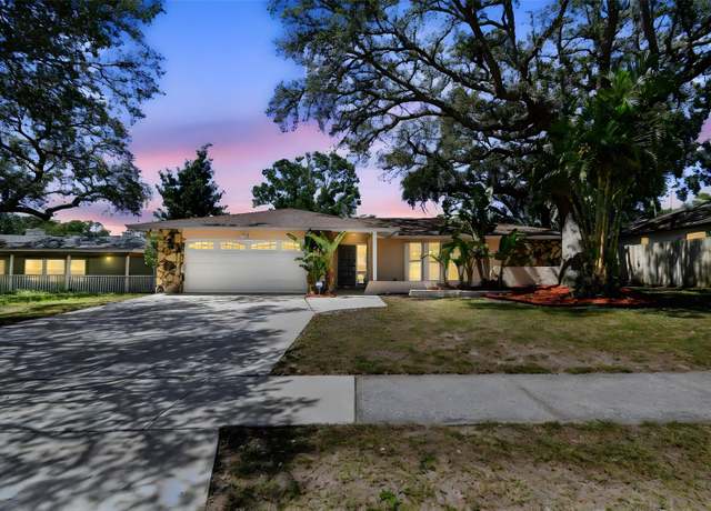 Property at 1666 Pine Pl, Clearwater, FL 33755, 4 beds, 3 baths