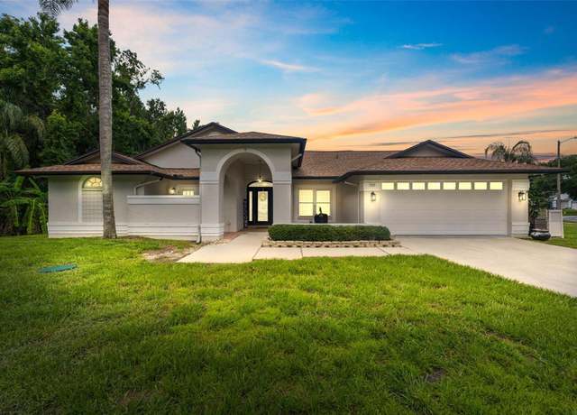 Property at 3509 Country Creek Ln, Valrico, FL 33596, 4 beds, 2 baths