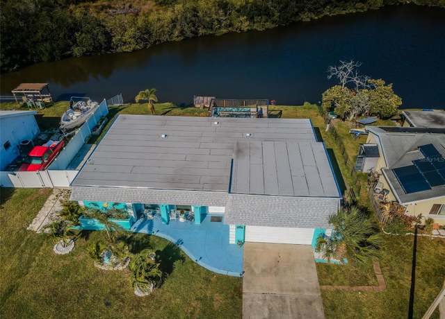 Property at 3627 Grayton Dr, New Port Richey, FL 34652, 2 beds, 2 baths