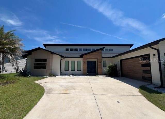 Property at 861 SW 120th Dr, Gainesville, FL 32607, 4 beds, 4 baths