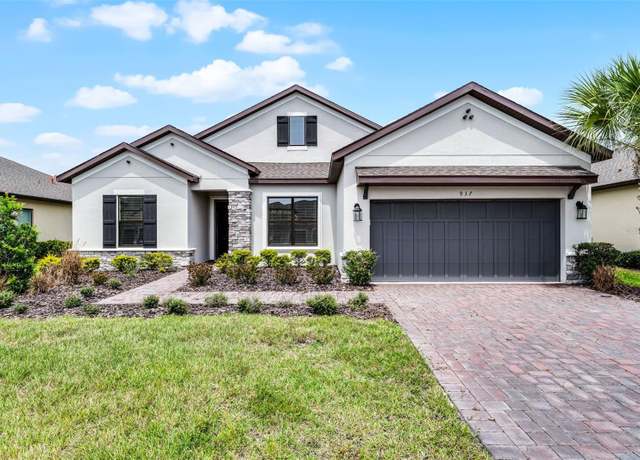 Property at 937 Walnut Creek Ln, Kissimmee, FL 34759, 3 beds, 3 baths