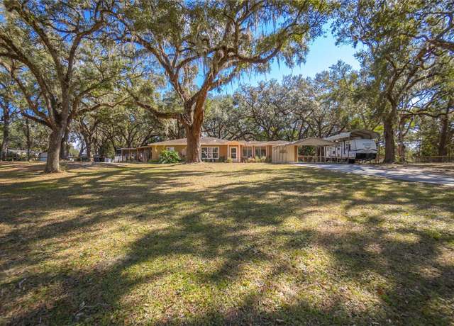 Property at 3299 County Road 521, Wildwood, FL 34785, 3 beds, 2 baths