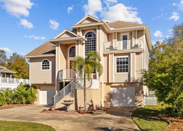 Property at 3114 Bluff Blvd, Holiday, FL 34691, 3 beds, 3 baths