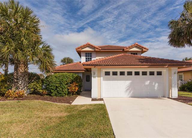 Property at 40 San Carlos Dr, Palm Coast, FL 32137, 3 beds, 2.5 baths