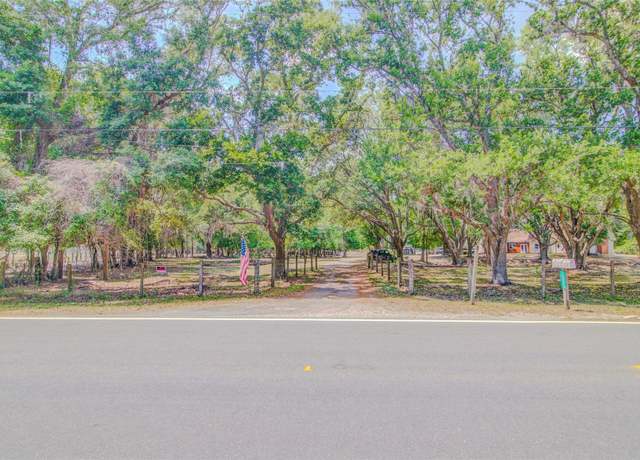 Property at 15345 Rockridge Rd, Polk City, FL 33868, 3 beds, 4 baths