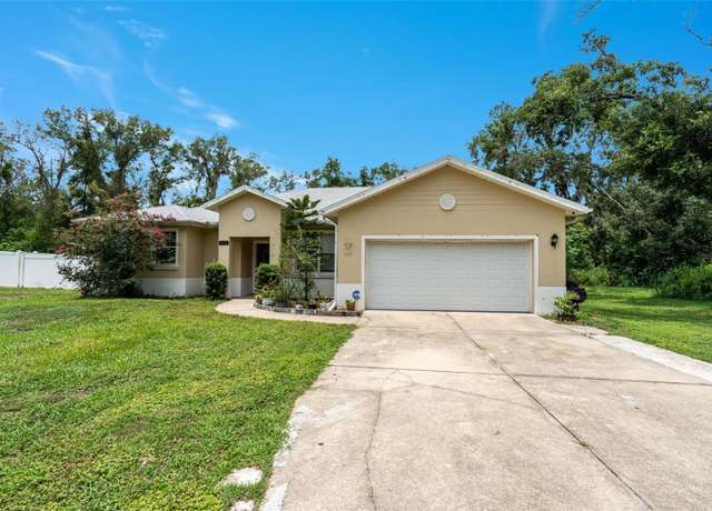 Property at 608 Willard Ave, Fruitland Park, FL 34731, 3 beds, 2.5 baths