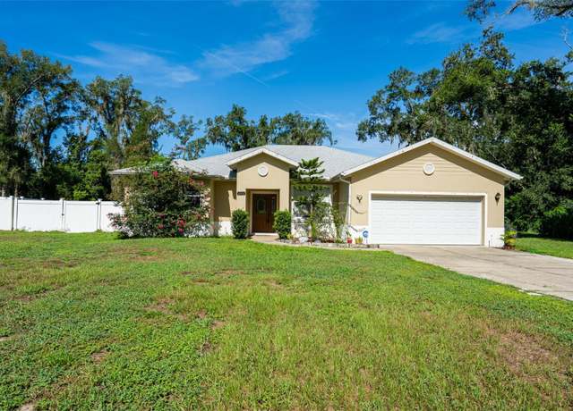 Property at 608 Willard Ave, Fruitland Park, FL 34731, 3 beds, 2.5 baths