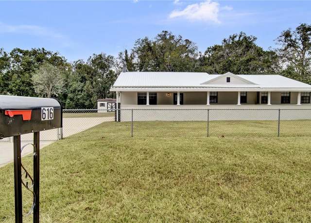 Property at 616 SE 31st Ter, Ocala, FL 34471, 4 beds, 2 baths