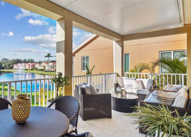 Property at 18 Franklin Ct S Unit D, St Petersburg, FL 33711, 3 beds, 2.5 baths
