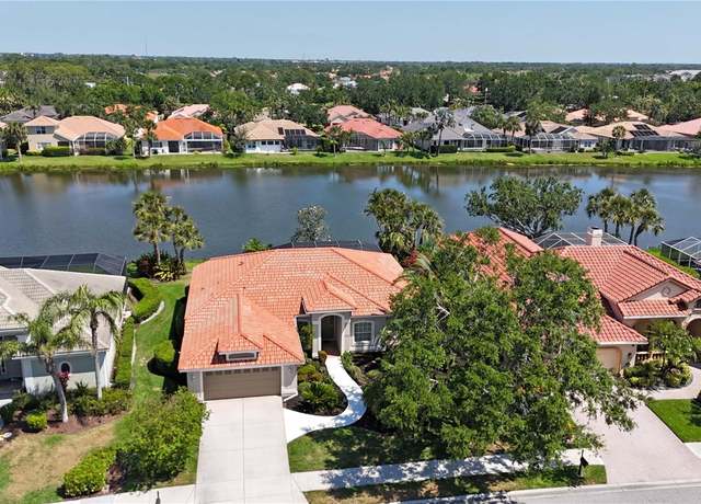 Property at 4961 Sabal Lake Cir, Sarasota, FL 34238, 3 beds, 2 baths