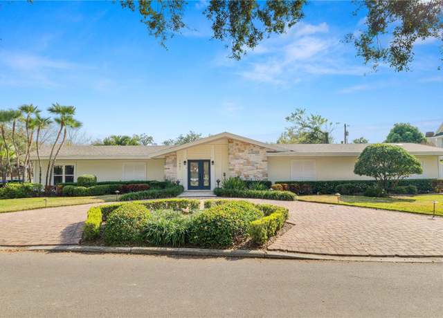 Property at 1401 Easton Dr, Lakeland, FL 33803, 4 beds, 4.5 baths