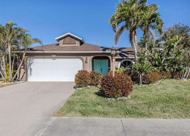 Property at 613 Sugarwood Dr, Venice, FL 34292, 2 beds, 2 baths