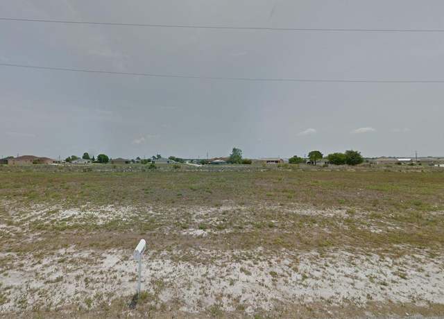 Property at 1407 NE 19th Ave, Cape Coral, FL 33909