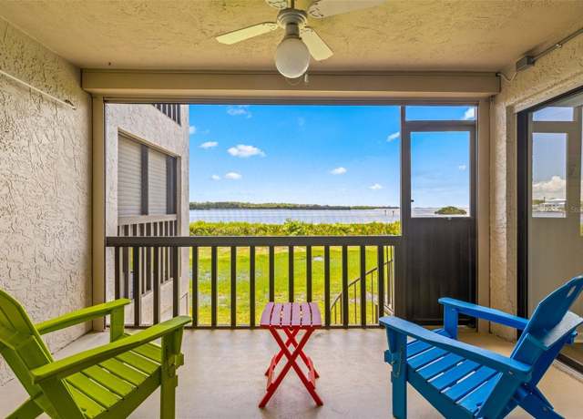 Property at 1812 Mariner Dr #137, Tarpon Springs, FL 34689, 2 beds, 2 baths