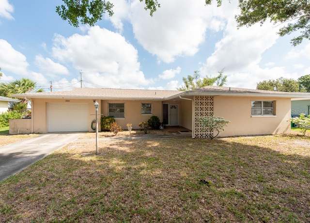Property at 11029 90th Ave, Seminole, FL 33772, 2 beds, 2 baths