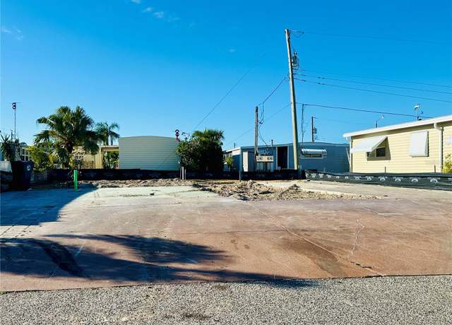 Property at 2803 12th St W, Palmetto, FL 34221