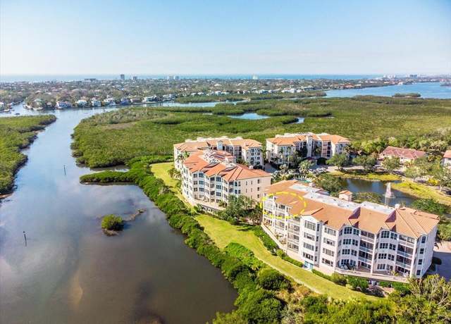 Property at 5450 Eagles Point Cir #404, Sarasota, FL 34231, 3 beds, 2 baths