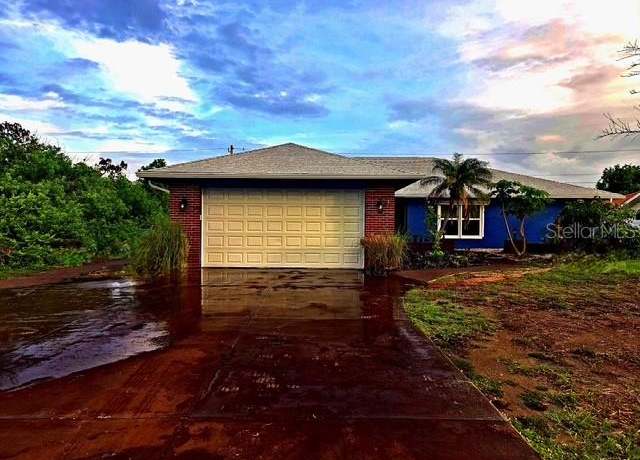 Property at 10229 Gulfstream Blvd, Englewood, FL 34224, 3 beds, 2 baths