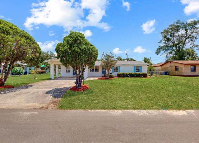 Property at 413 5th St S, Dundee, FL 33838, 3 beds, 2 baths