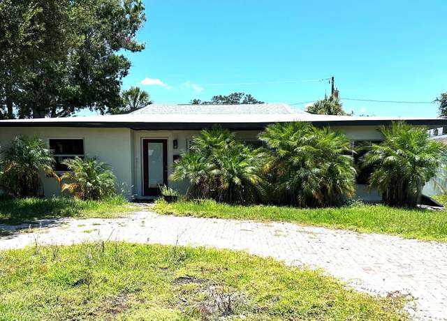 Property at 3811 Huntington St NE, St Petersburg, FL 33703, 4 beds, 3 baths