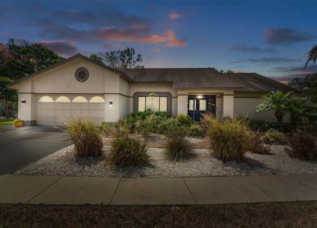 Property at 2924 Windridge Dr, Holiday, FL 34691, 3 beds, 2 baths